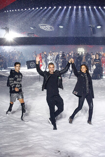 Philipp Plein Fall 2018 Ready-to-Wear Филипп Плейн осень зима 2018 коллекция неделя моды в Нью Йорке Mainstyles